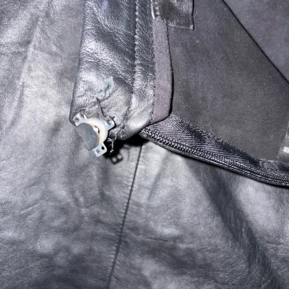🖤 Love Leather Black Mini Skirt 🖤 - Picture 6 of 10
